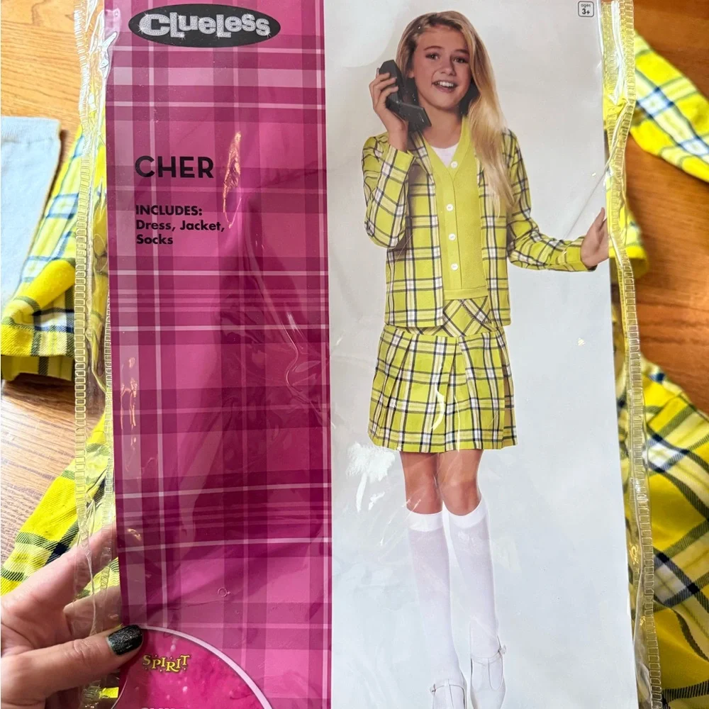 Spirit Halloween Cher Clueless costume & 90’s cellphone prop